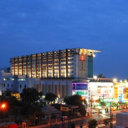 Sunee Grand Hotel And Convention Center Ubon Ratchathani Bagian luar foto