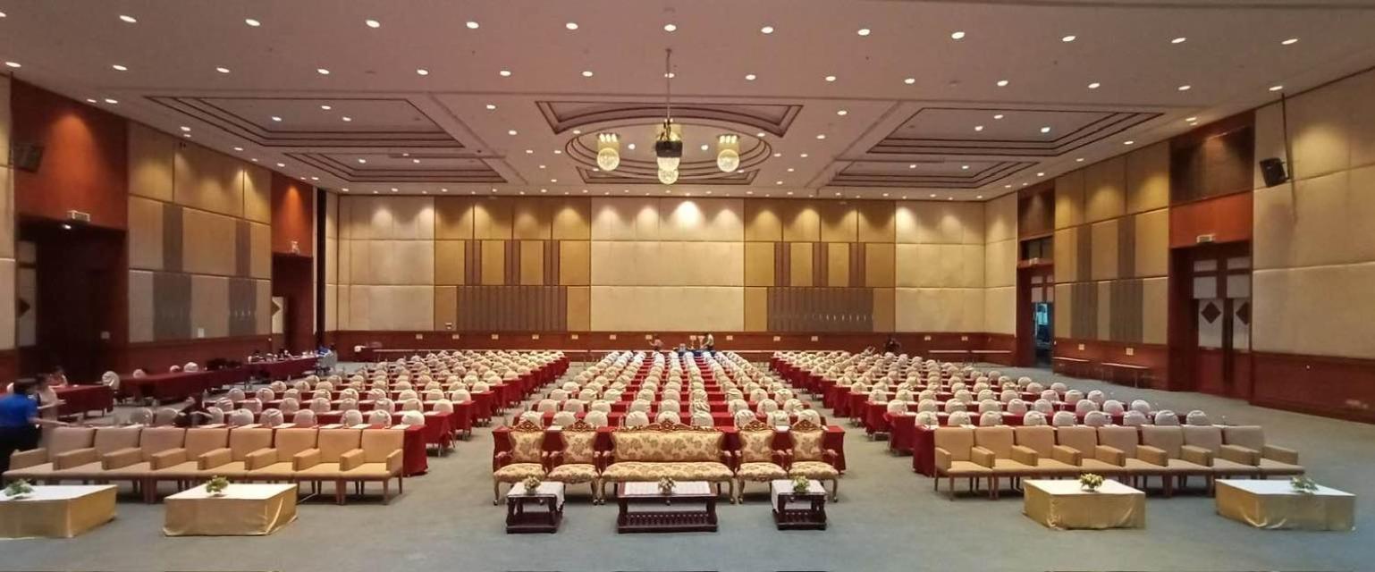 Sunee Grand Hotel And Convention Center Ubon Ratchathani Bagian luar foto