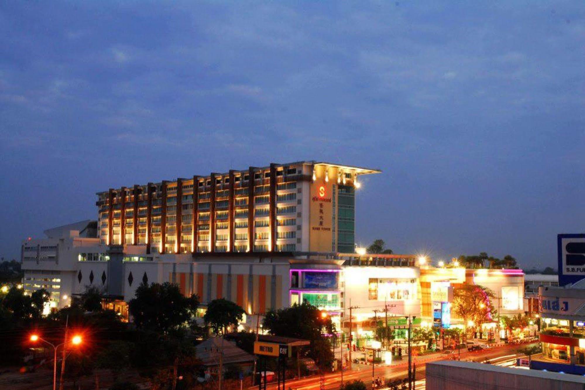 Sunee Grand Hotel And Convention Center Ubon Ratchathani Bagian luar foto